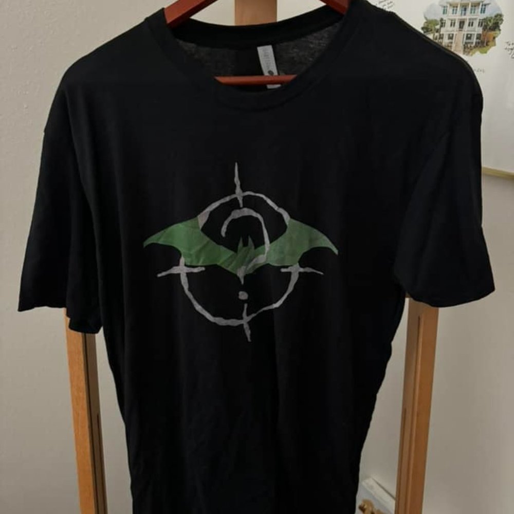 DC Comics BATMAN & RIDDLER LOGO TEE